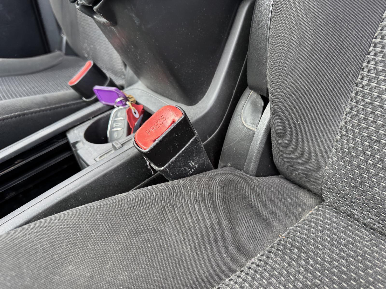 View Auto part Seatbelt/Stalk HOLDEN CAPTIVA 2012