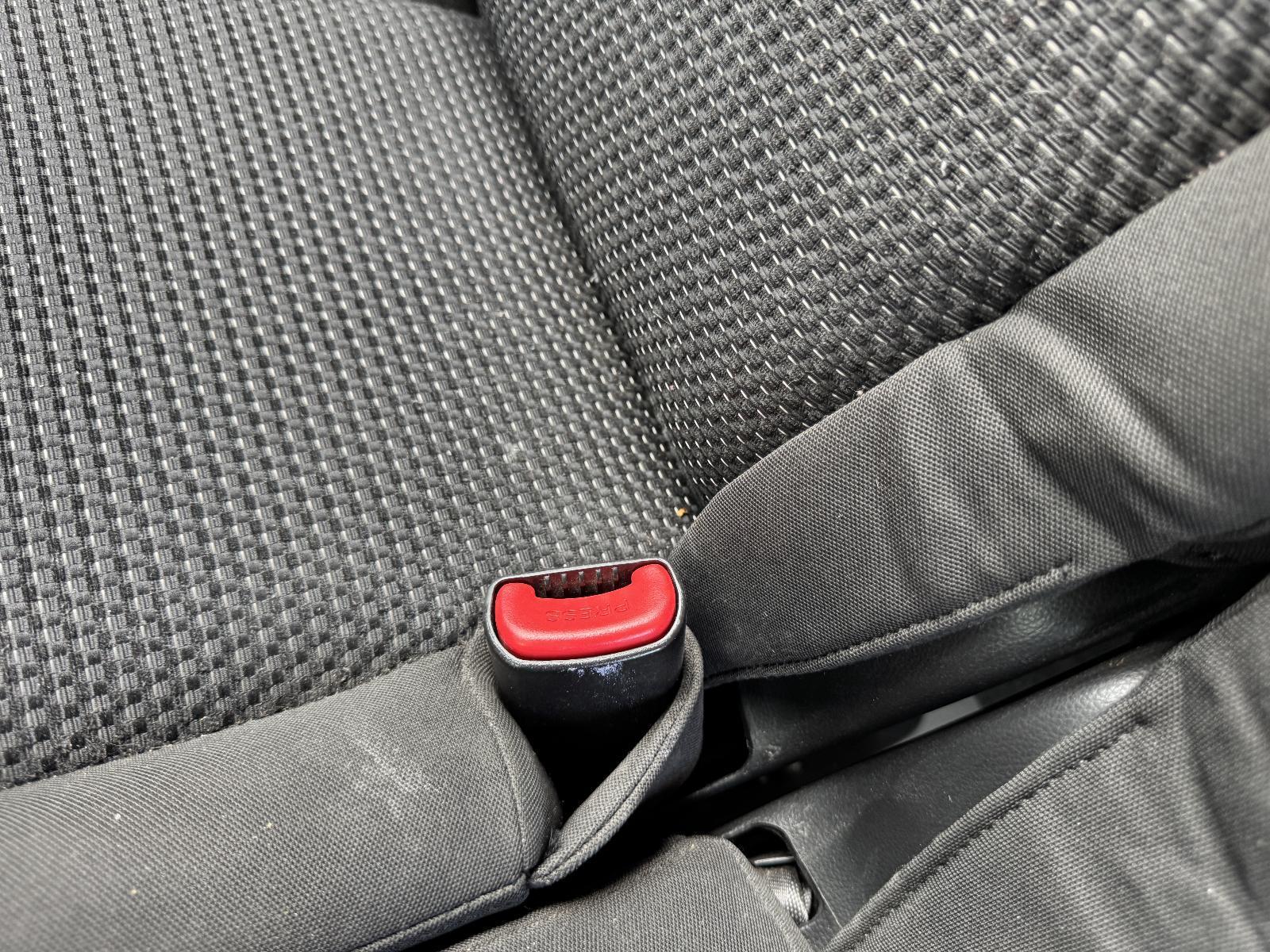 View Auto part Seatbelt/Stalk HOLDEN CAPTIVA 2012