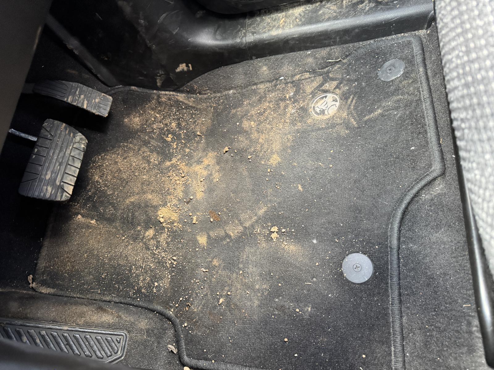 View Auto part Floor Mats HOLDEN CAPTIVA 2012