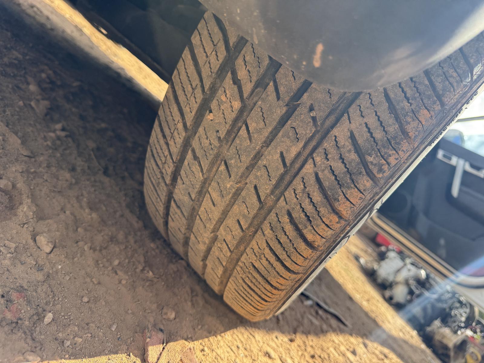 View Auto part Tyre HOLDEN CAPTIVA 2012