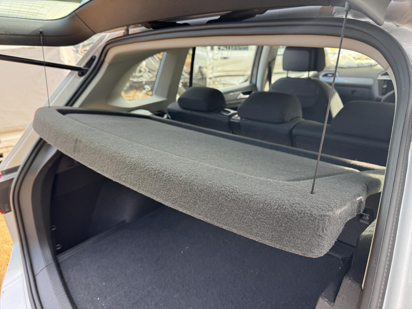 View Auto part Door/Tailgate Seal VOLKSWAGEN TIGUAN 2022