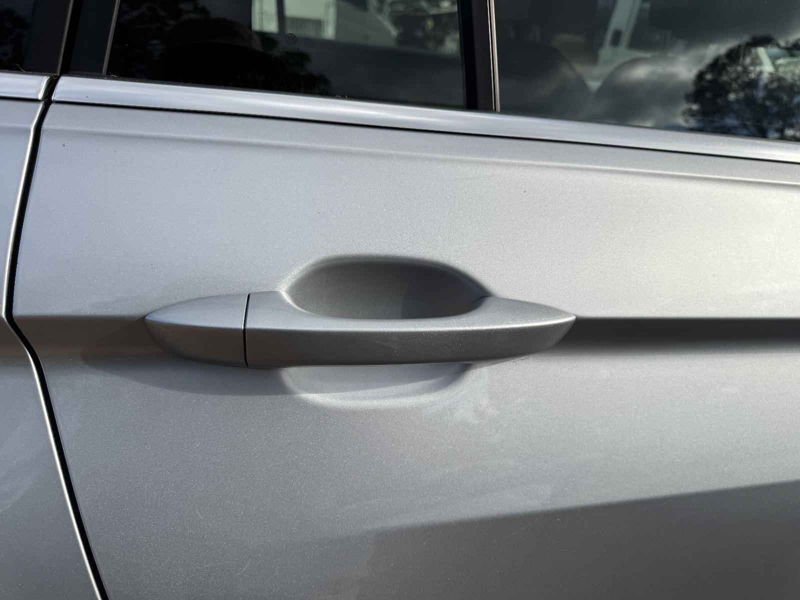 View Auto part Door Handle VOLKSWAGEN TIGUAN 2022