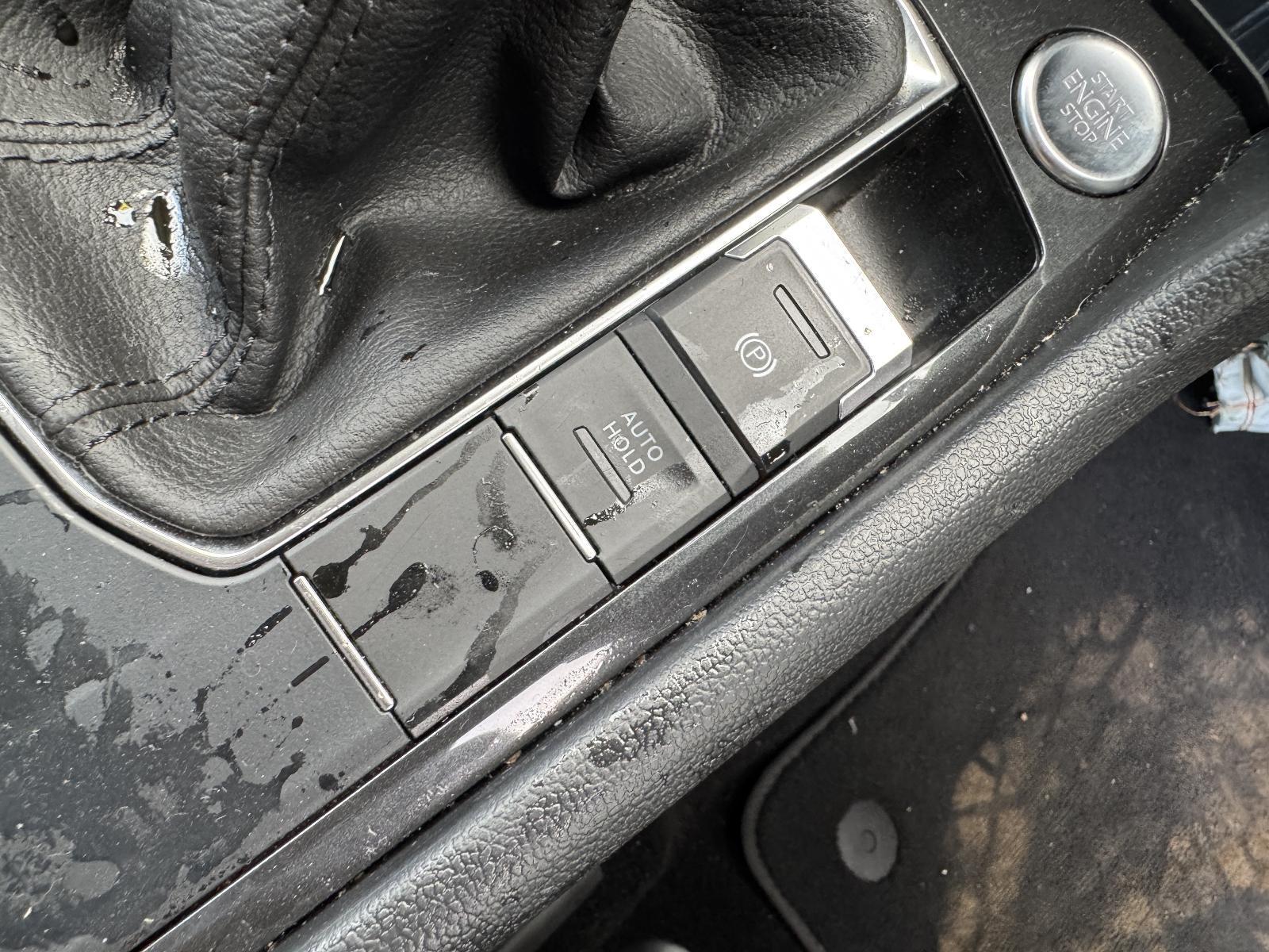 View Auto part Misc Switch/Relay VOLKSWAGEN TIGUAN 2022