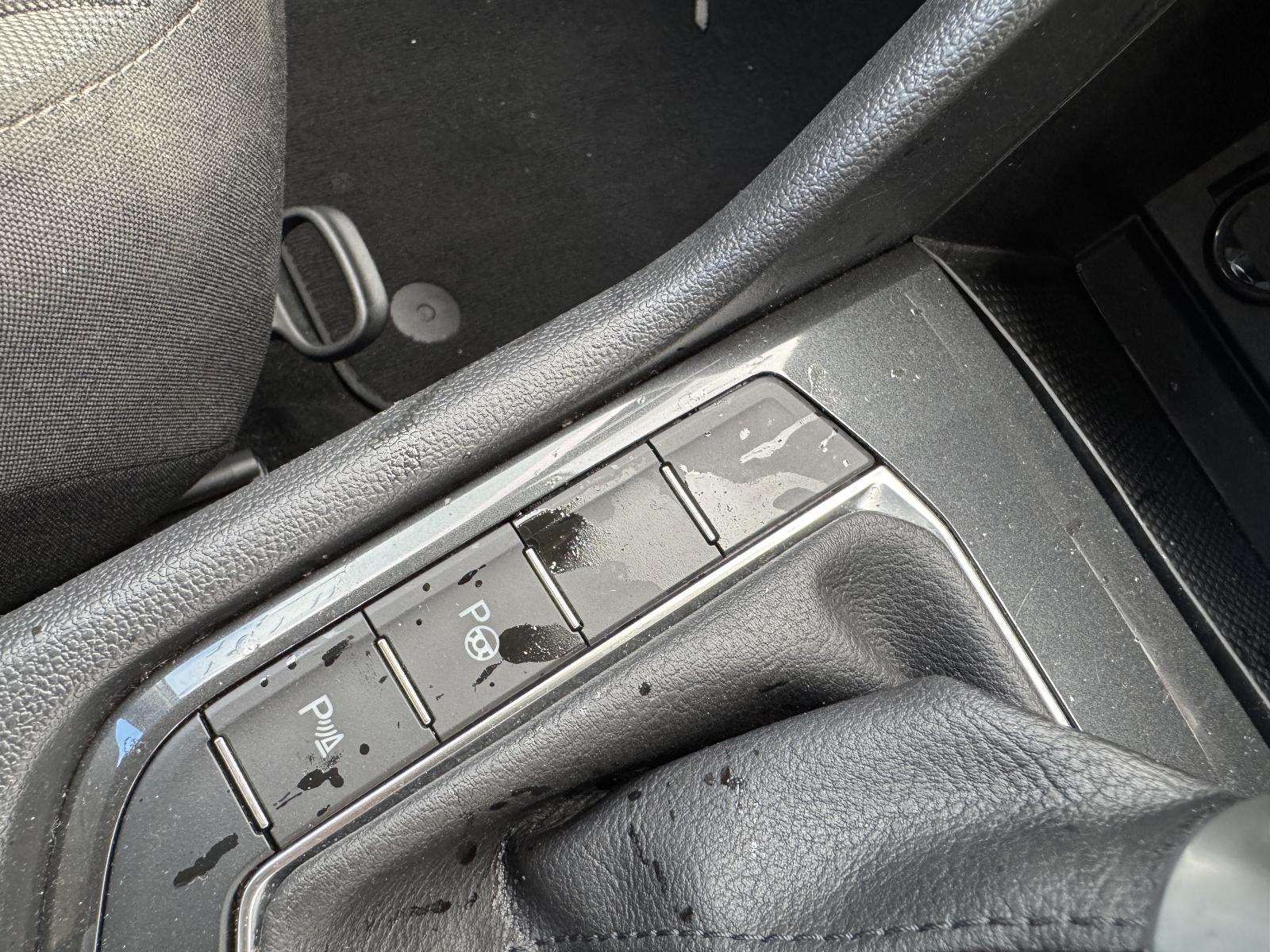 View Auto part Misc Switch/Relay VOLKSWAGEN TIGUAN 2022