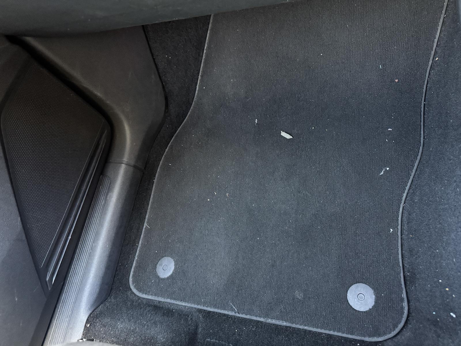 View Auto part Floor Mats VOLKSWAGEN TIGUAN 2022