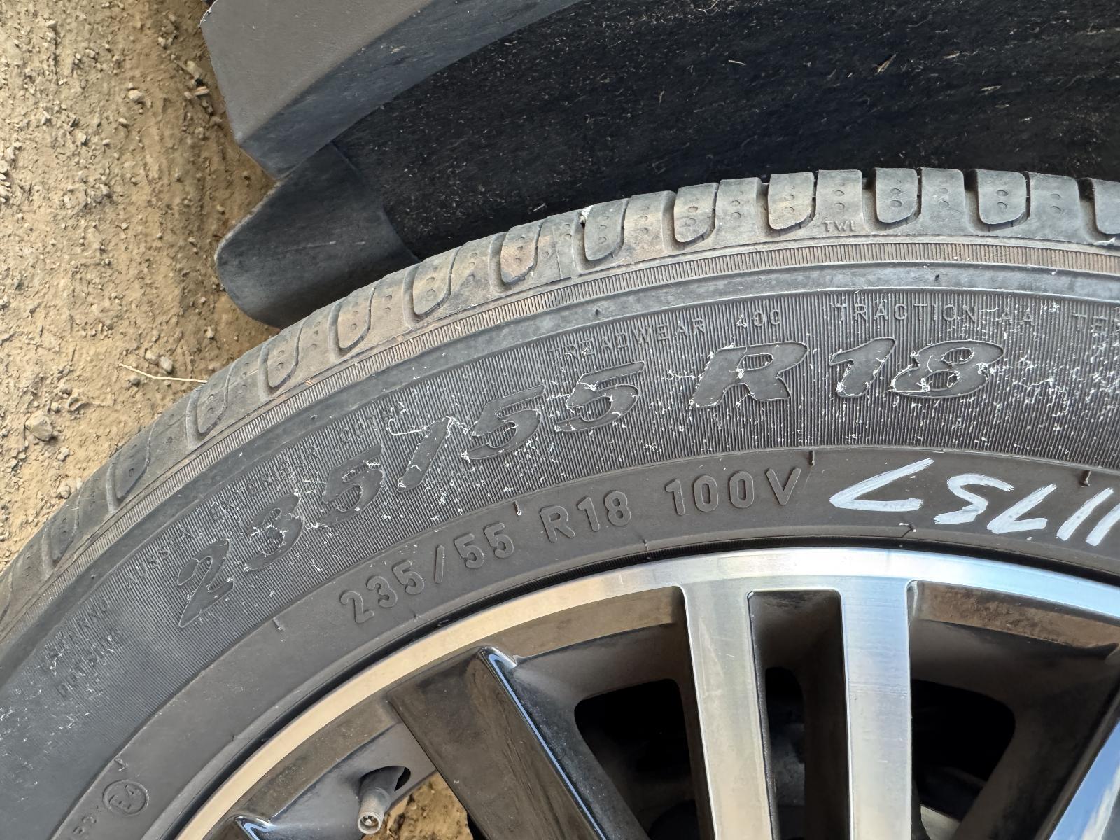 View Auto part Tyre VOLKSWAGEN TIGUAN 2022