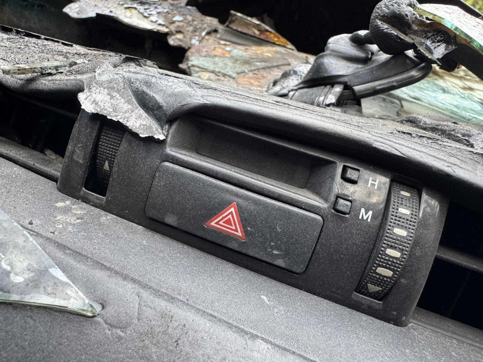 View Auto part Misc Switch/Relay TOYOTA HILUX 2019
