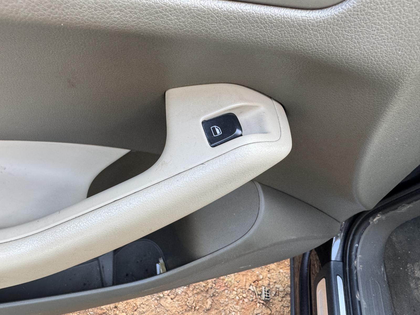 View Auto part Pwr Dr Wind Switch AUDI Q5 2011