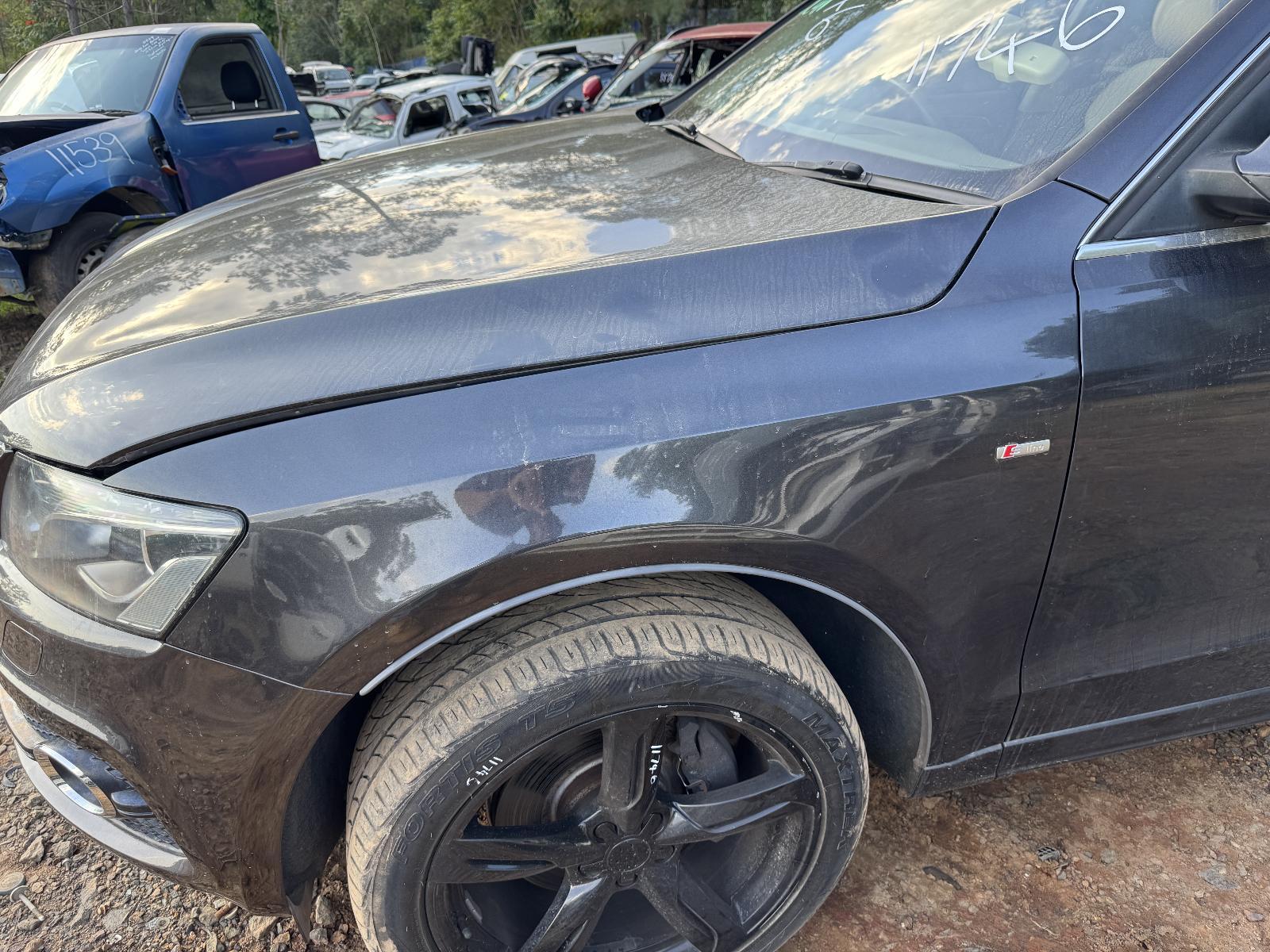 View Auto part Left Guard AUDI Q5 2011