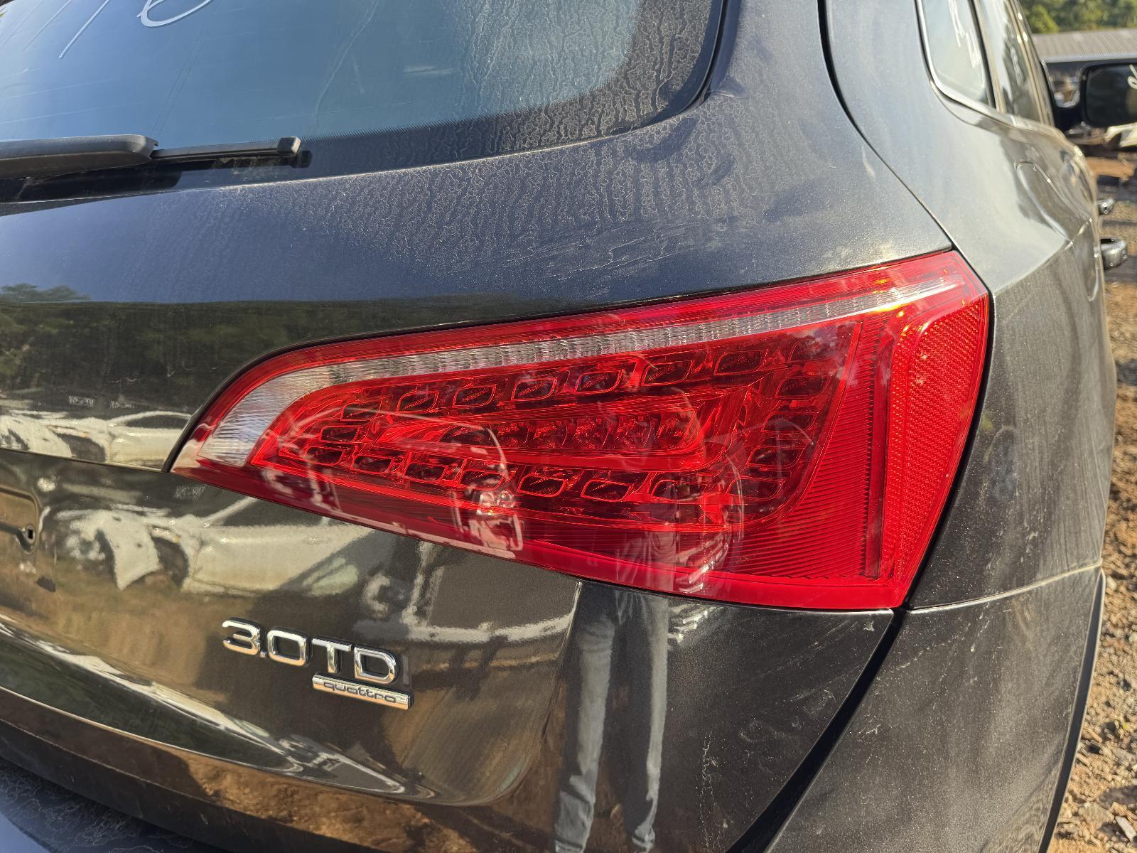 View Auto part Right Taillight AUDI Q5 2011