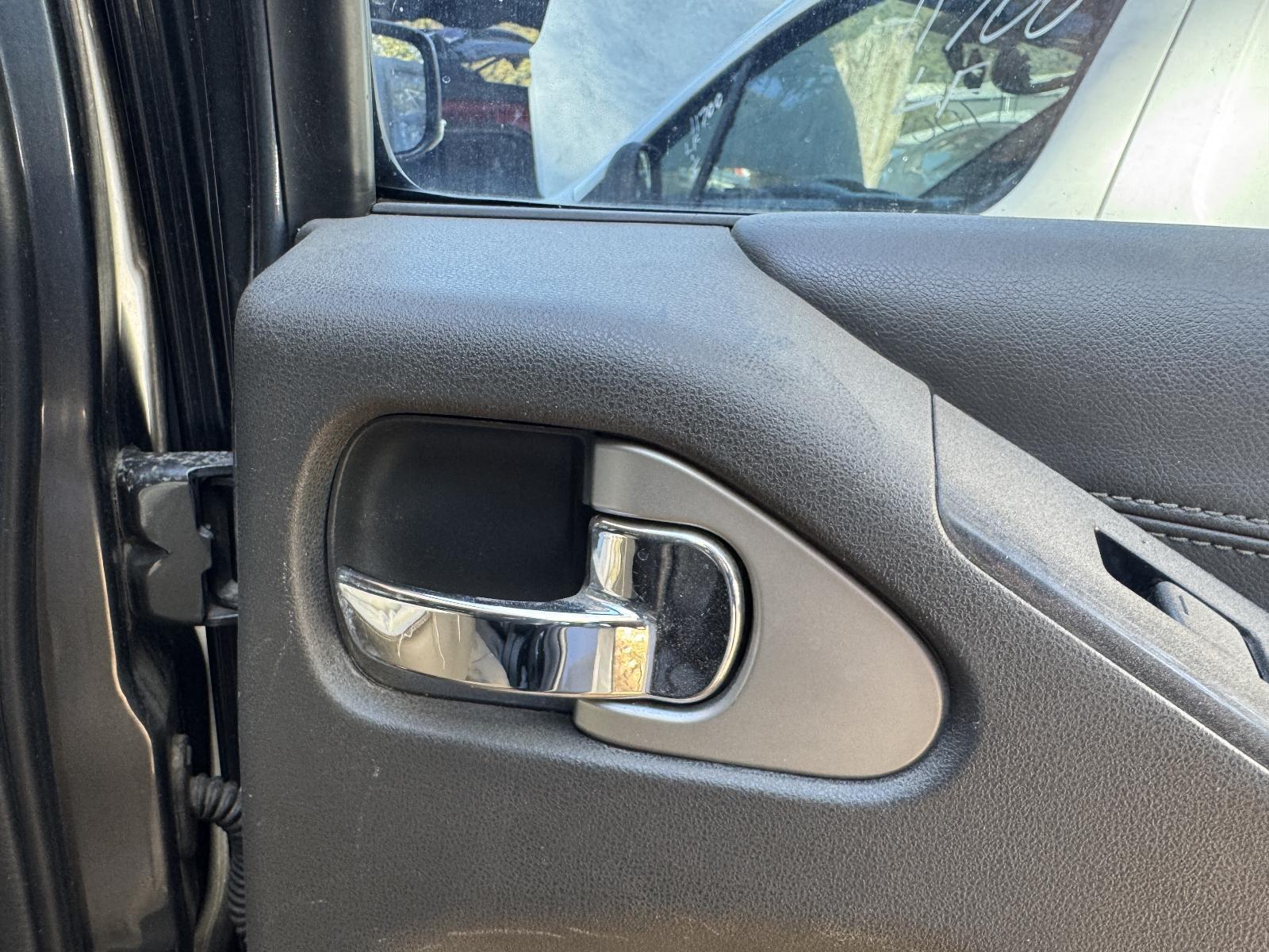View Auto part Door Handle NISSAN PATHFINDER 2010