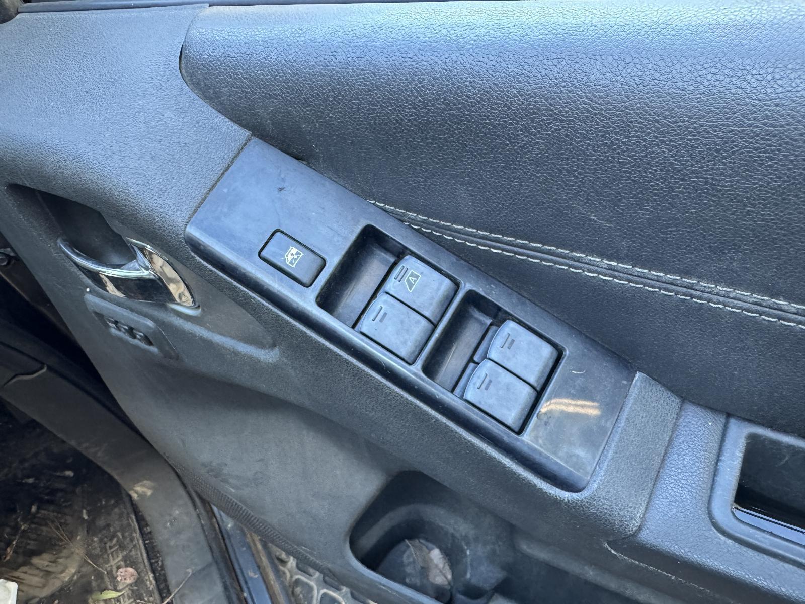 View Auto part Pwr Dr Wind Switch NISSAN PATHFINDER 2010