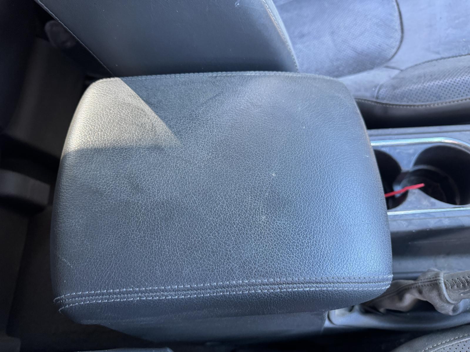 View Auto part Console NISSAN PATHFINDER 2010