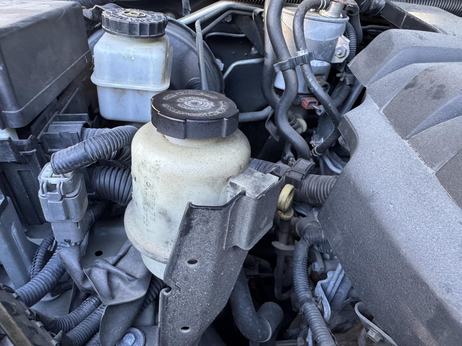 View Auto part P/S Reservoir NISSAN PATHFINDER 2010
