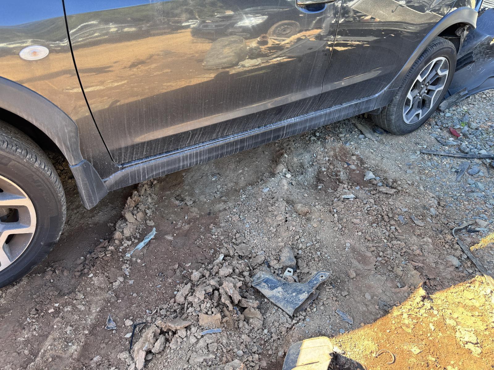 View Auto part Side Step/Skirt SUBARU XV 2016