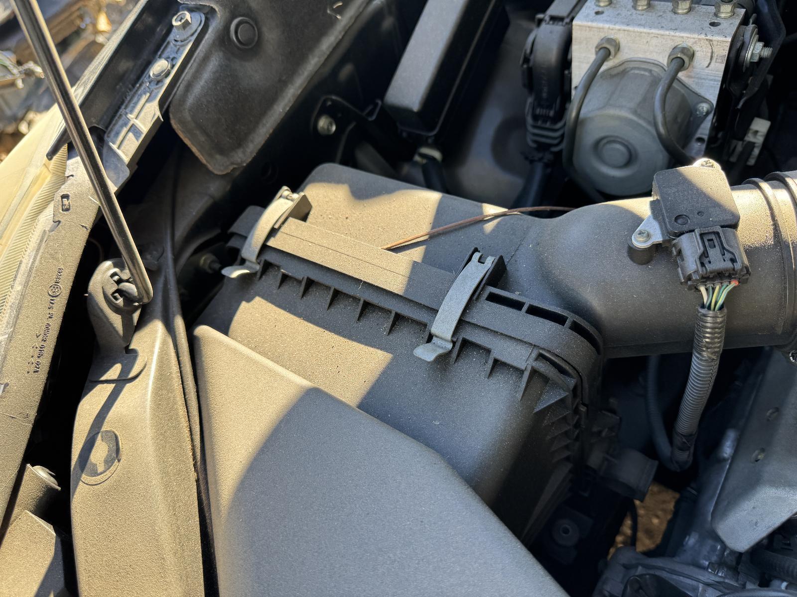 View Auto part Air Cleaner/Box SUBARU XV 2016