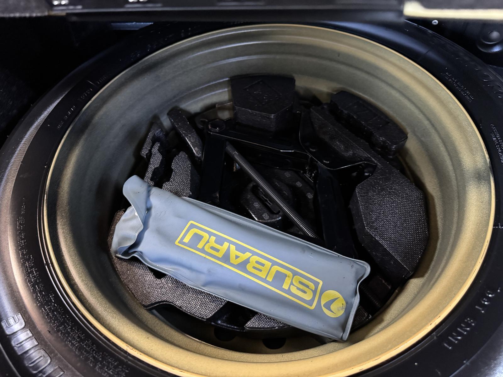 View Auto part Jack/Tool Kit SUBARU XV 2016