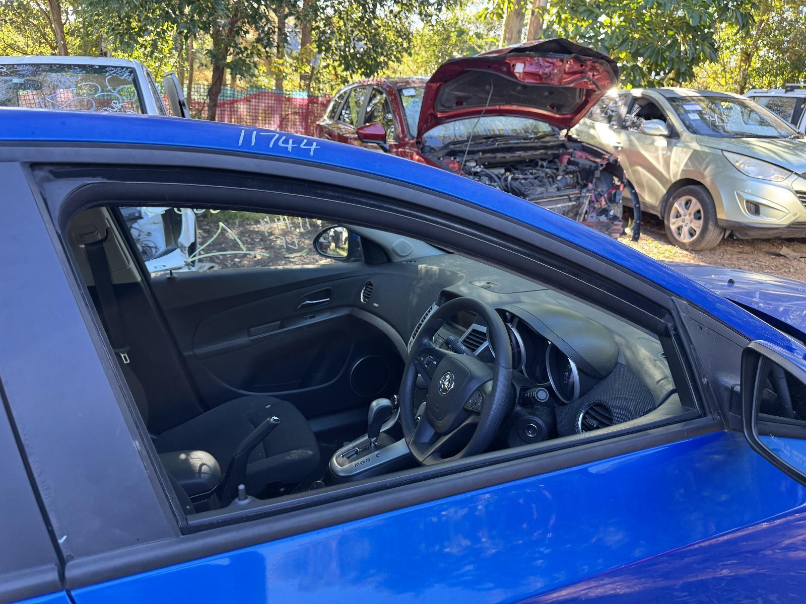 View Auto part Right Front Door Window HOLDEN CRUZE 2011
