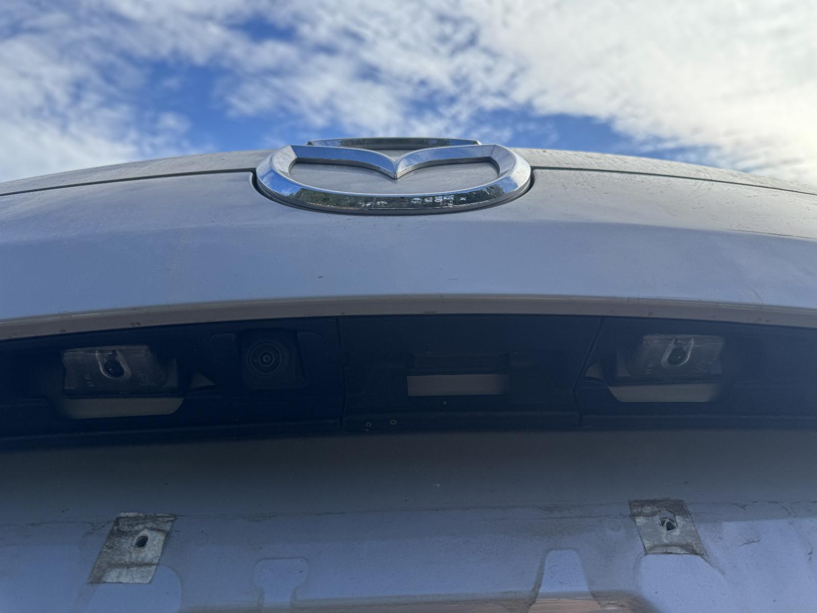 View Auto part Number Plate Lamp MAZDA CX5 2024