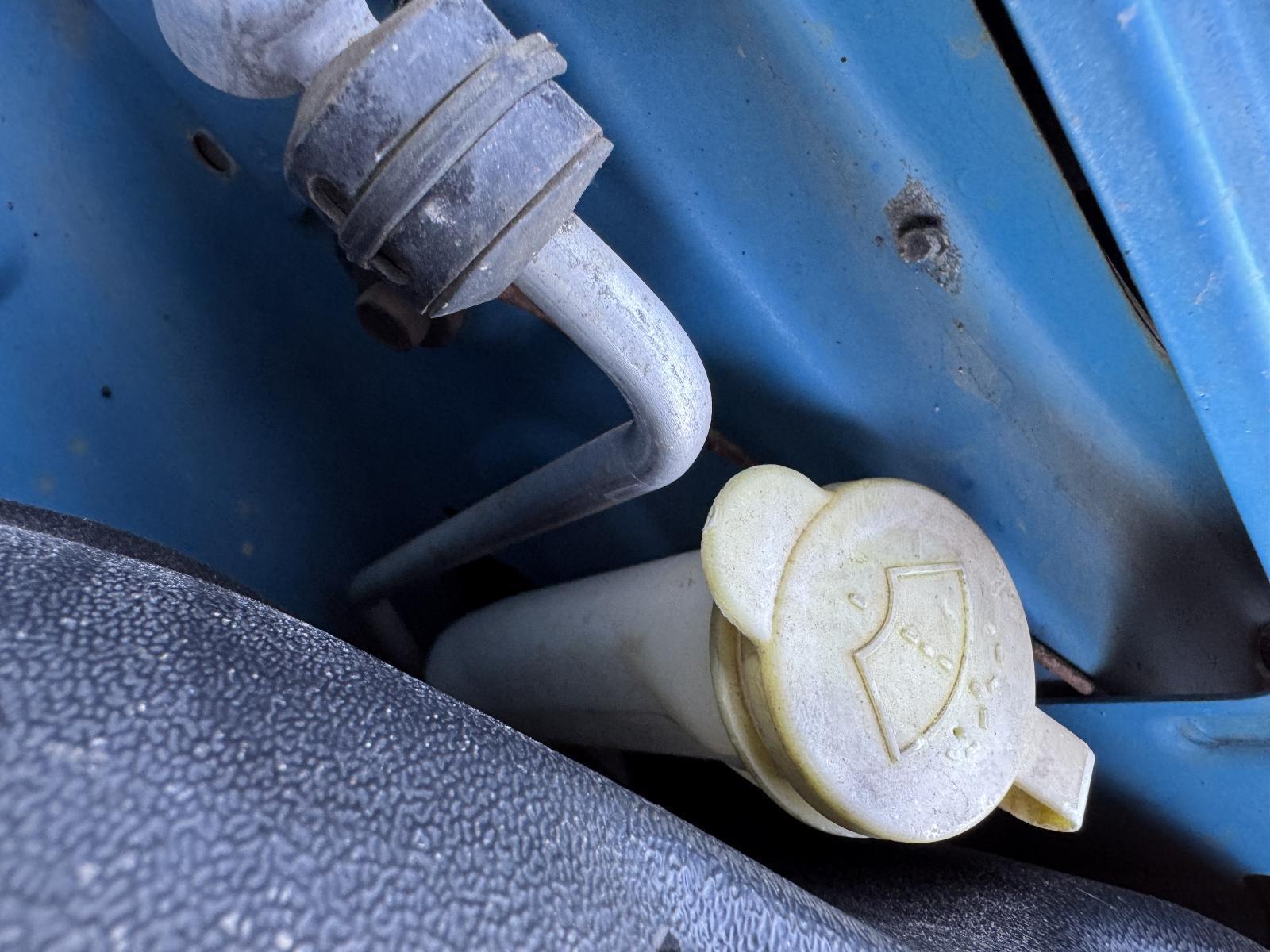 View Auto part Washer Bottle FORD FALCON 2010