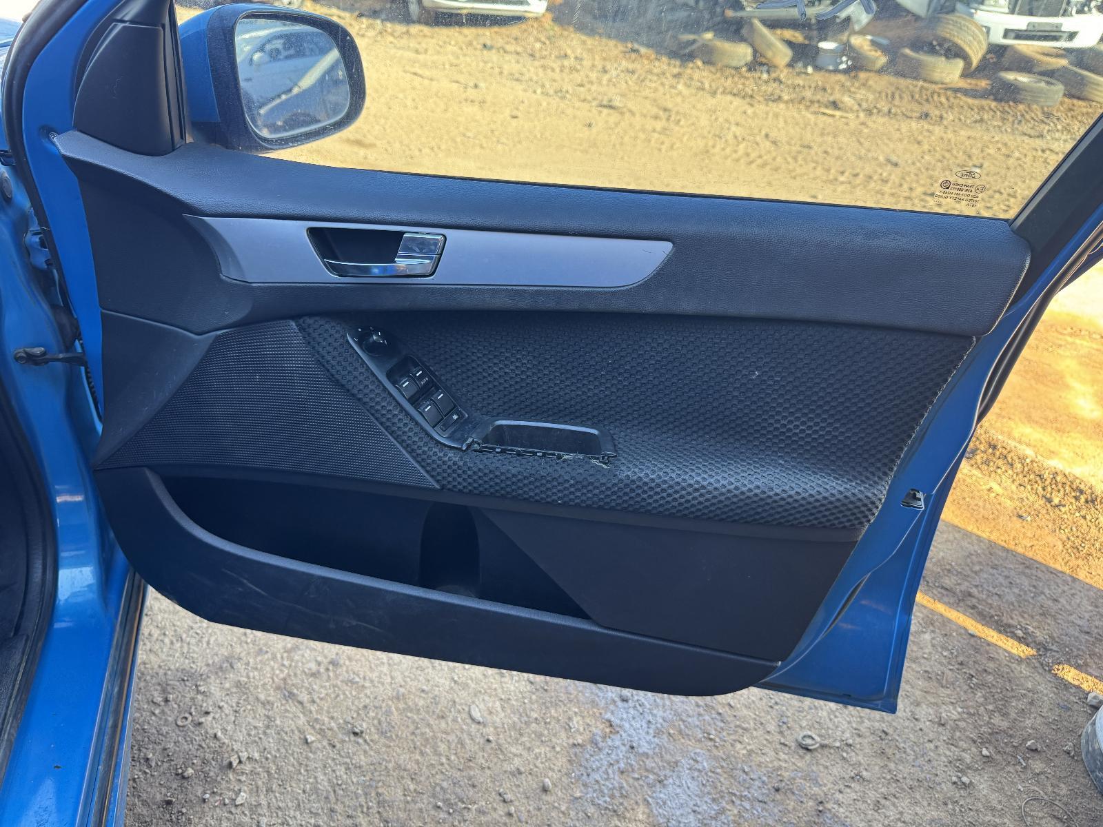 View Auto part Right Front Window Reg/Motor FORD FALCON 2010