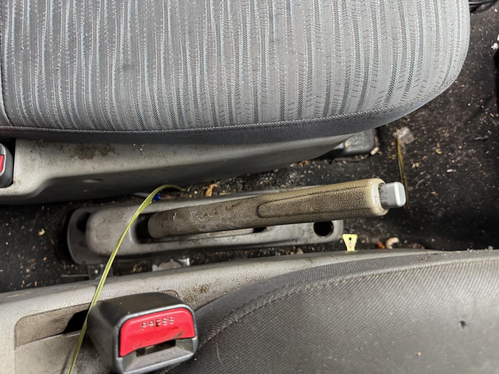 View Auto part Handbrake Lever HYUNDAI ILOAD/IMAX 2009