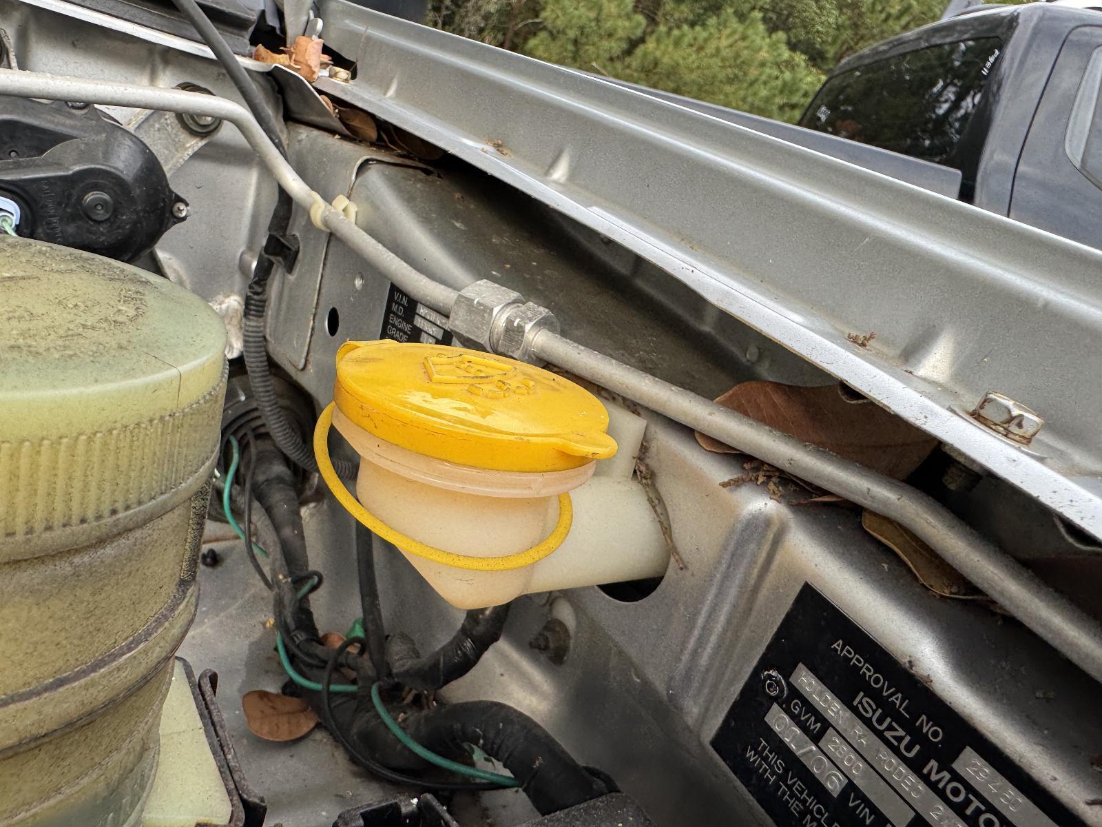 View Auto part Washer Bottle HOLDEN RODEO 2006