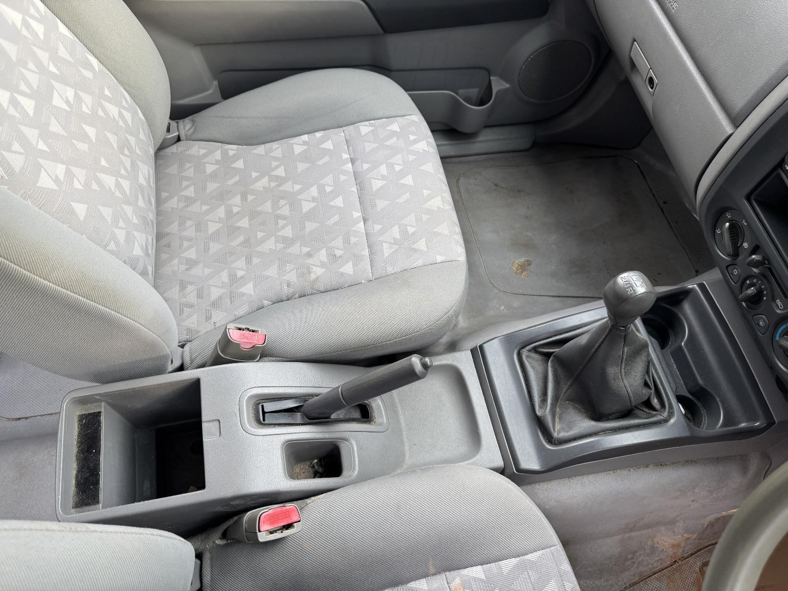 View Auto part Console HOLDEN RODEO 2006