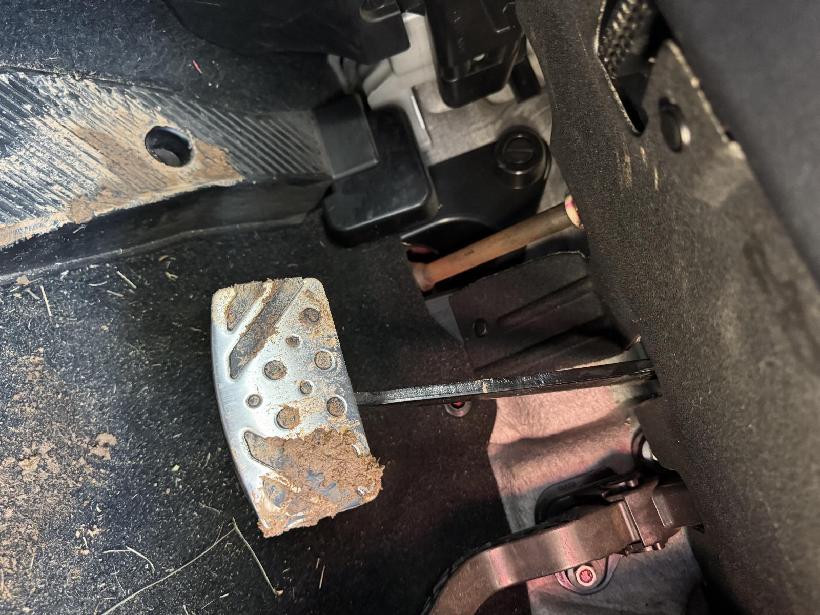View Auto part Pedal Assembly MITSUBISHI OUTLANDER 2010