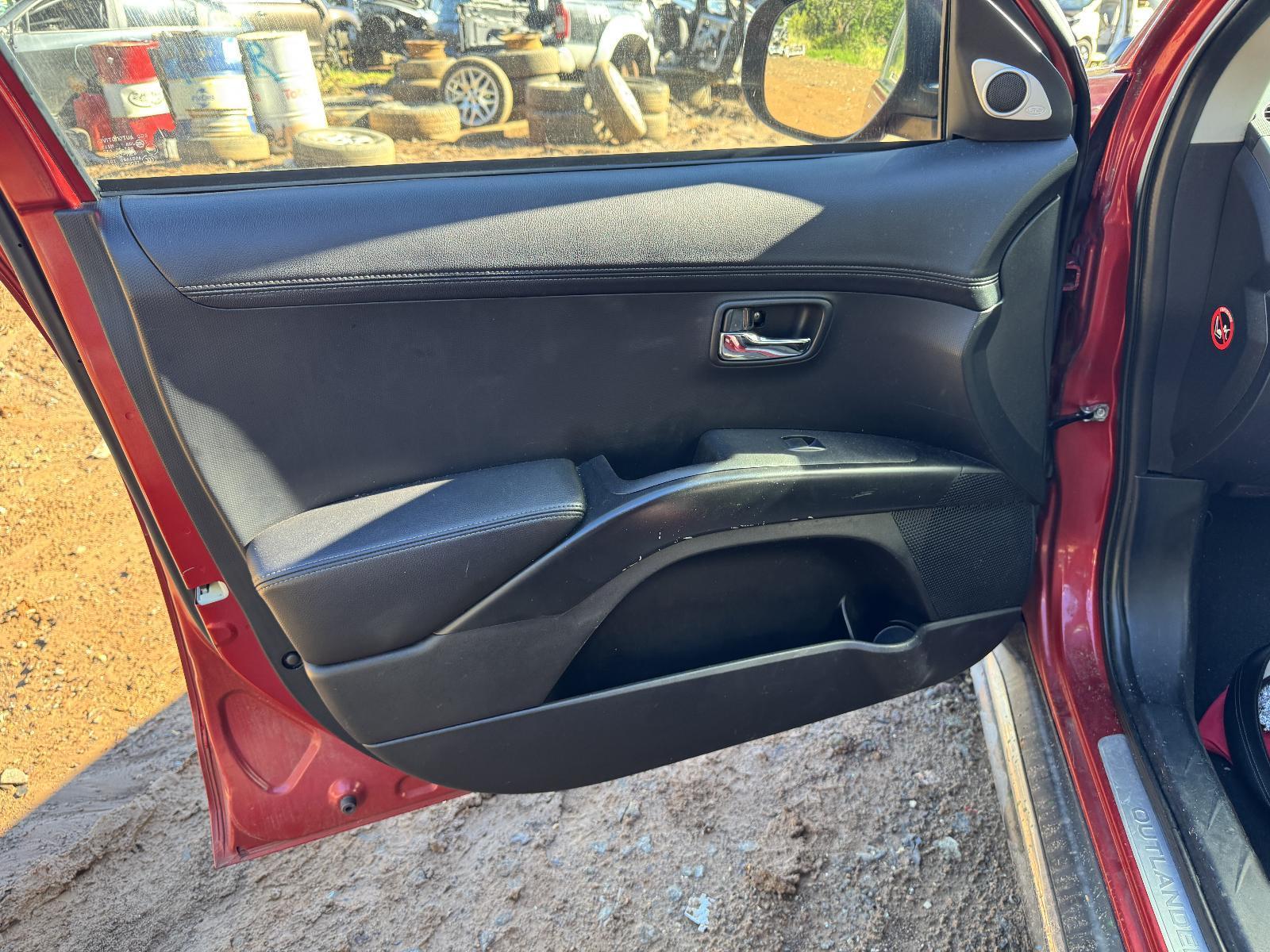 View Auto part Left Front Window Reg/Motor MITSUBISHI OUTLANDER 2010
