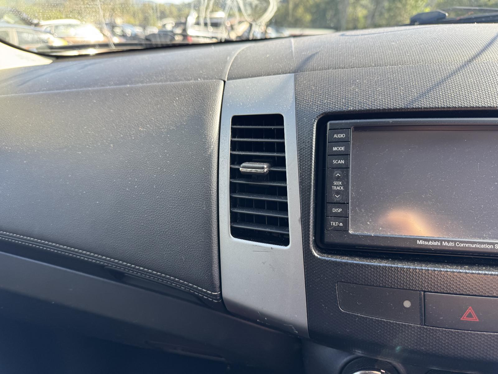 View Auto part Misc MITSUBISHI OUTLANDER 2010