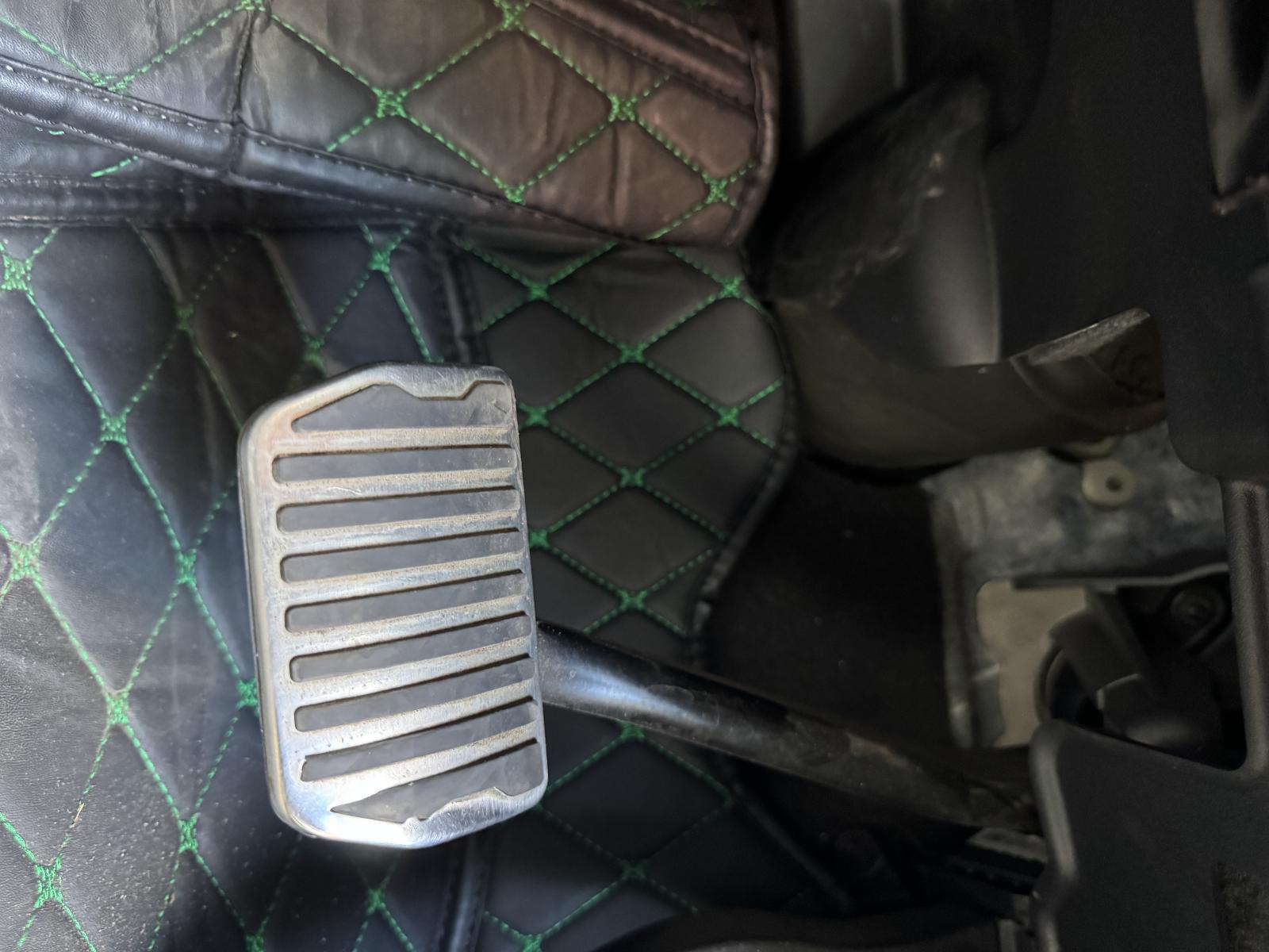 View Auto part Pedal Assembly JAGUAR F PACE 2016