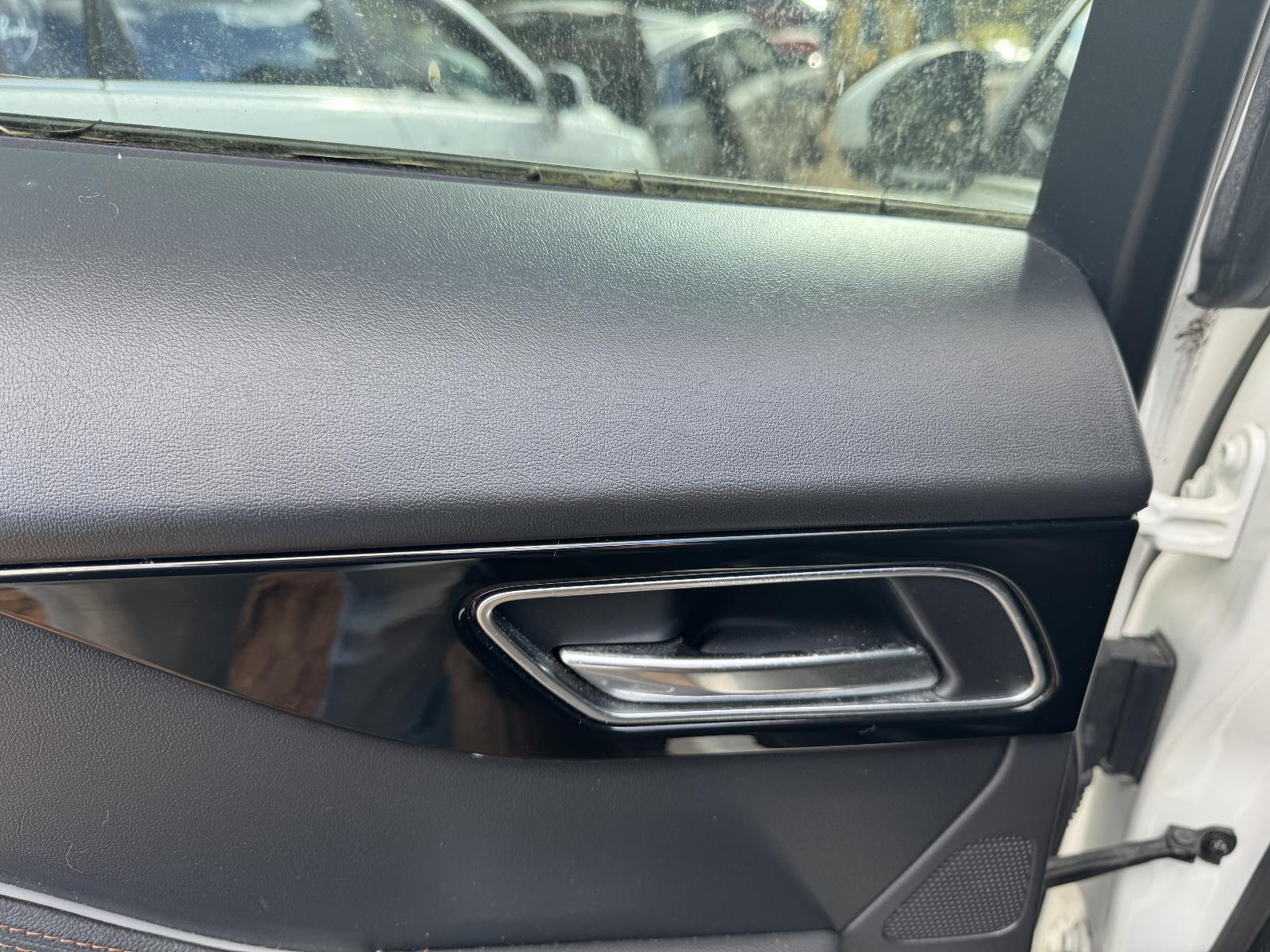 View Auto part Door Handle JAGUAR F PACE 2016