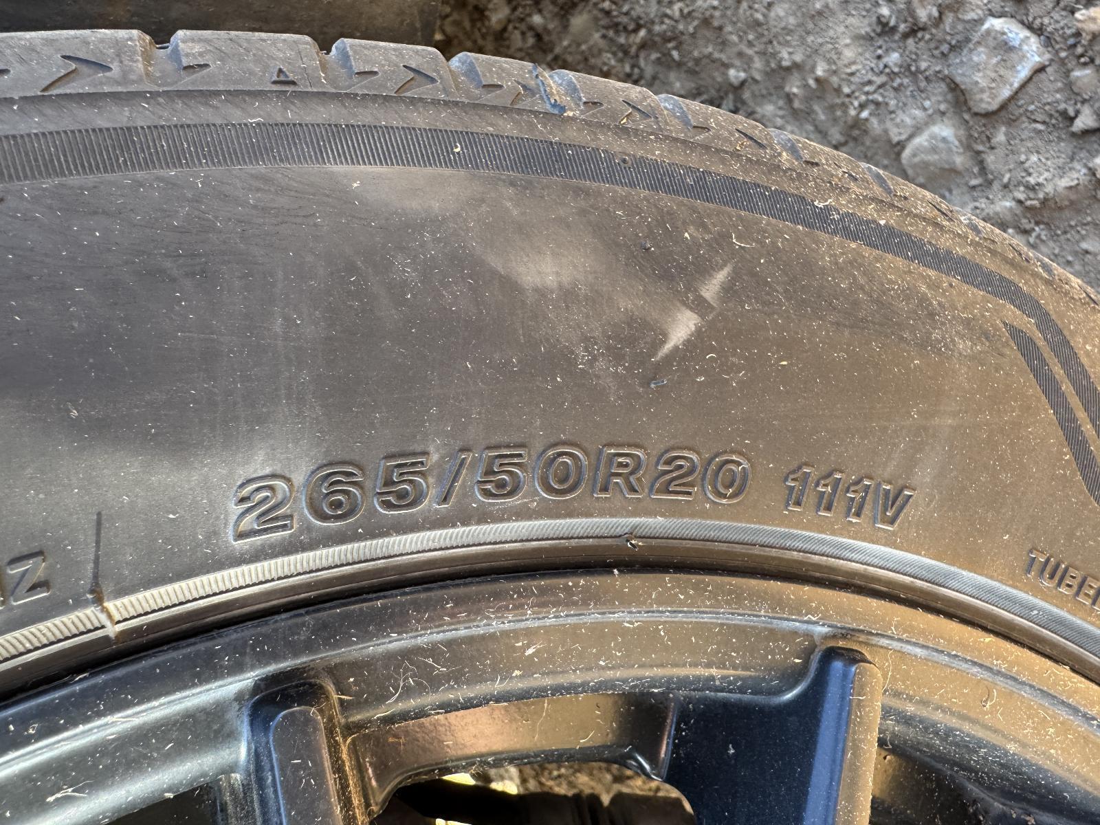 View Auto part Tyre JAGUAR F PACE 2016