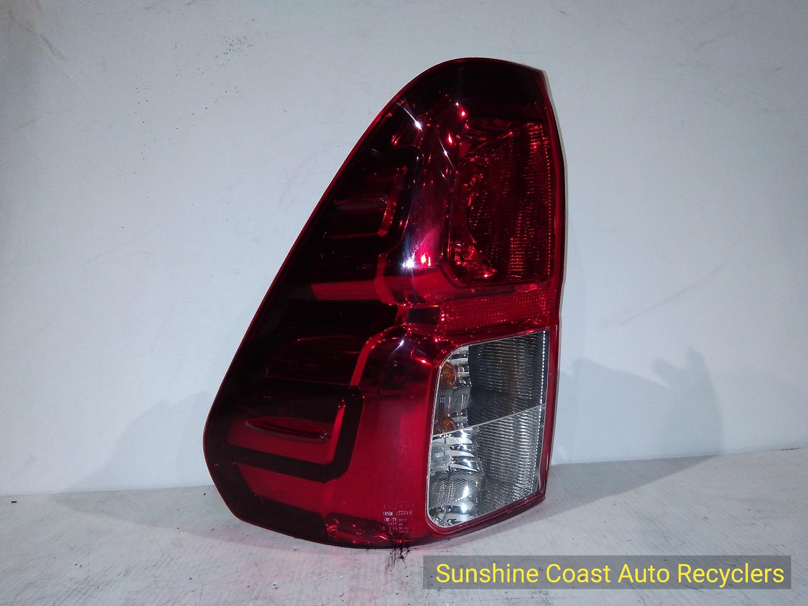 View Auto part Left Taillight TOYOTA HILUX 2016