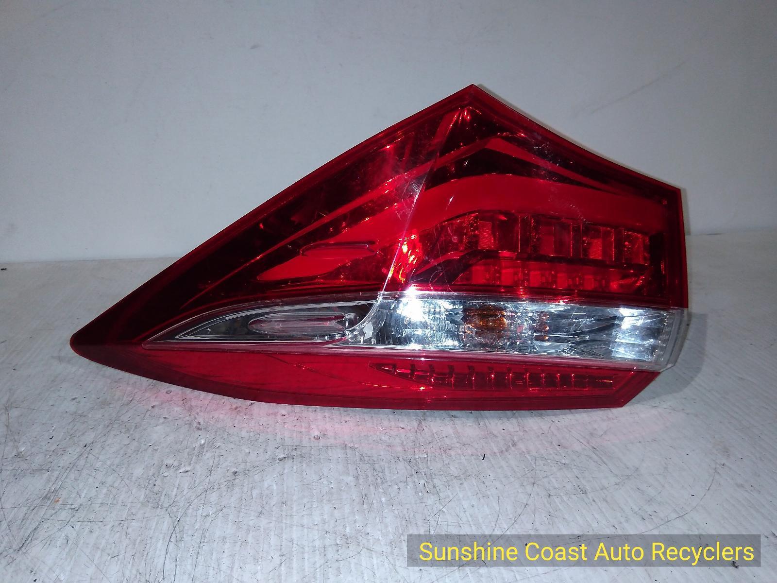 View Auto part Right Taillight TOYOTA COROLLA 2014