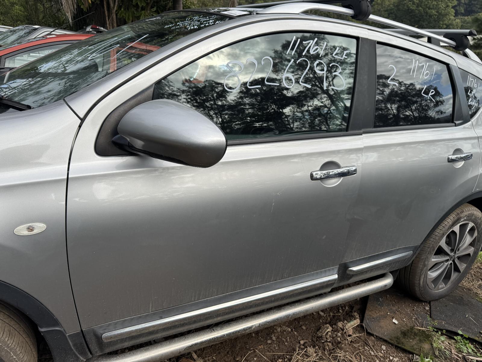View Auto part Left Front Door NISSAN DUALIS 2011