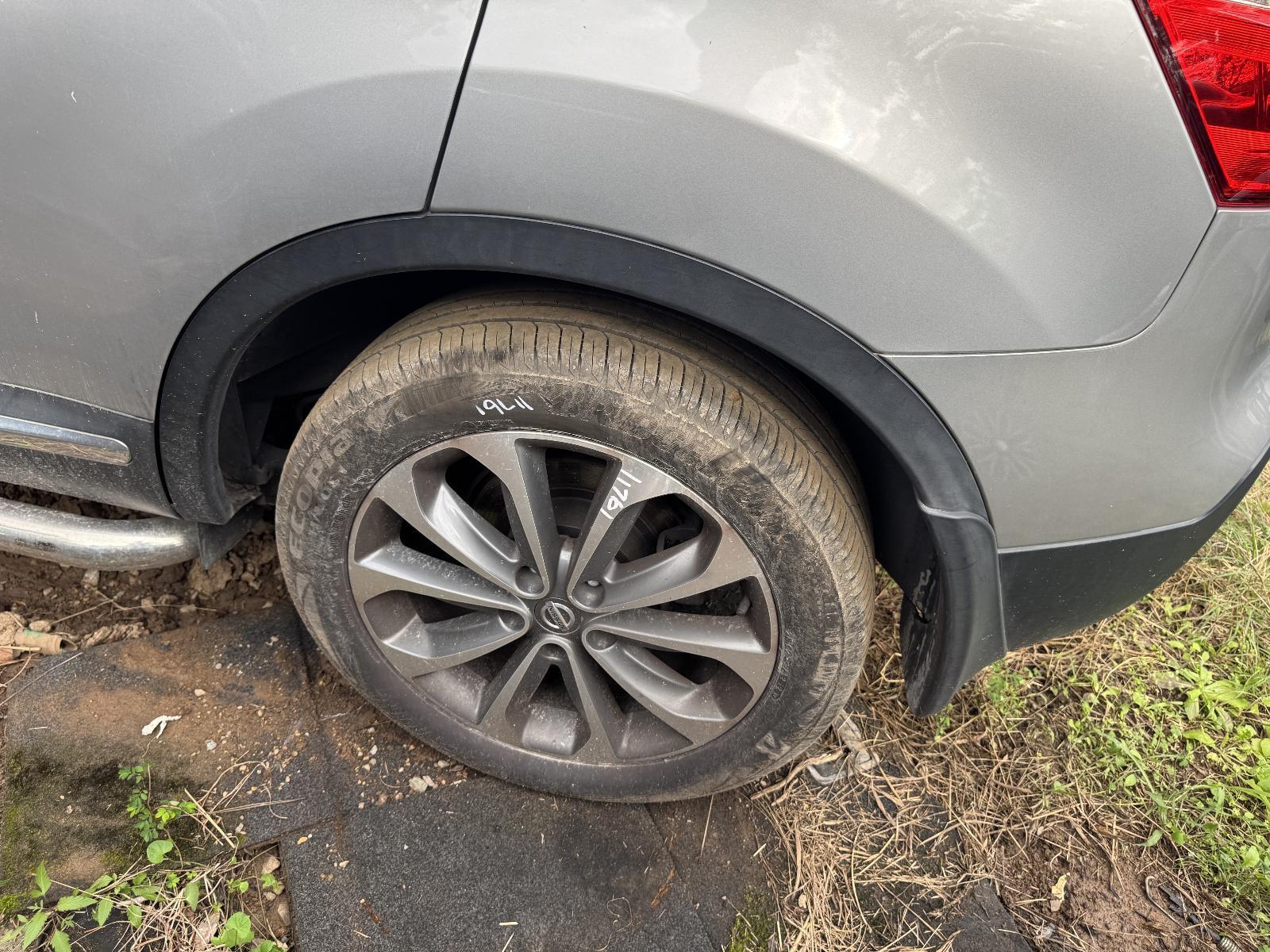 View Auto part Wheel Arch Flare NISSAN DUALIS 2011