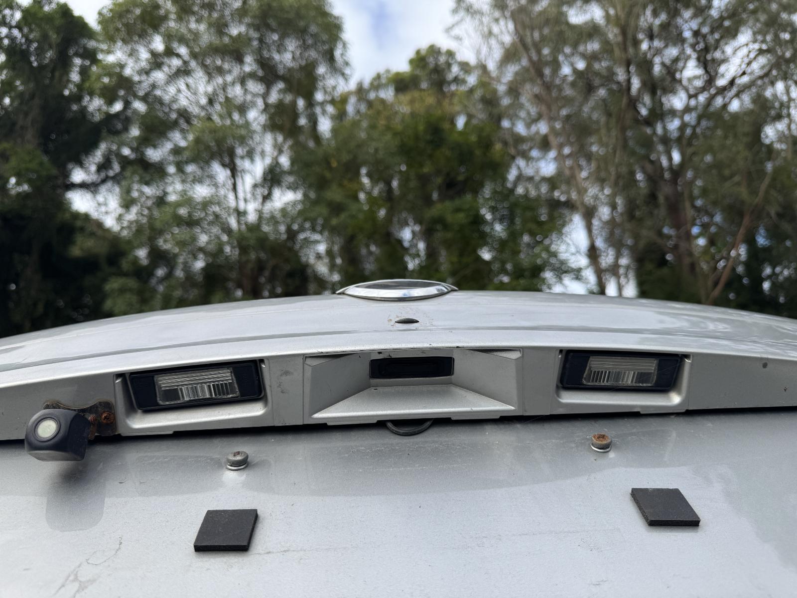 View Auto part Number Plate Lamp NISSAN DUALIS 2011