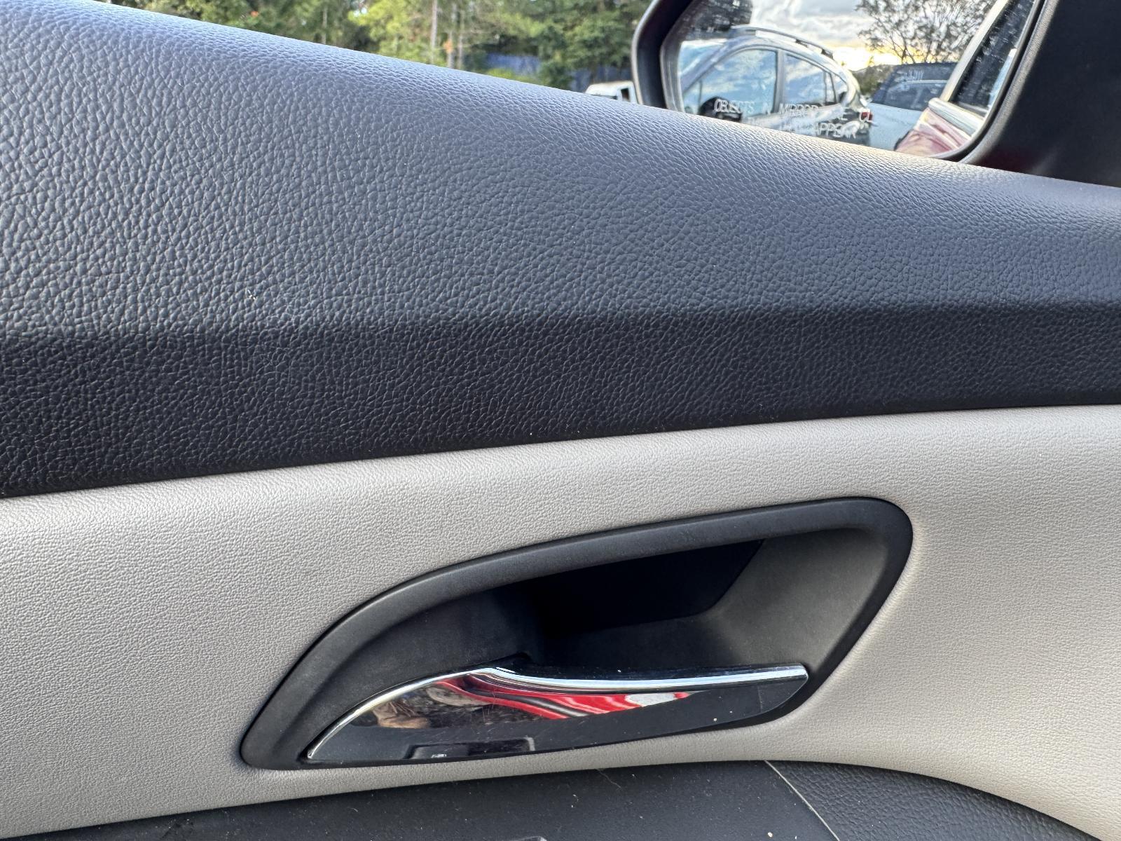 View Auto part Door Handle HOLDEN CRUZE 2016