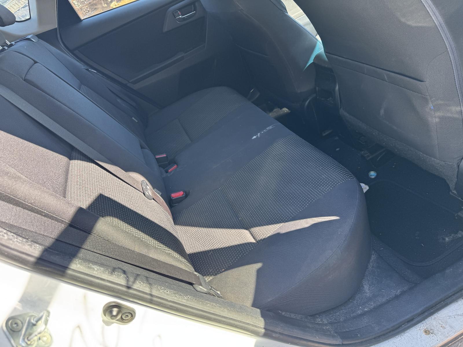View Auto part 2nd Seat (Rear Seat) TOYOTA COROLLA 2014