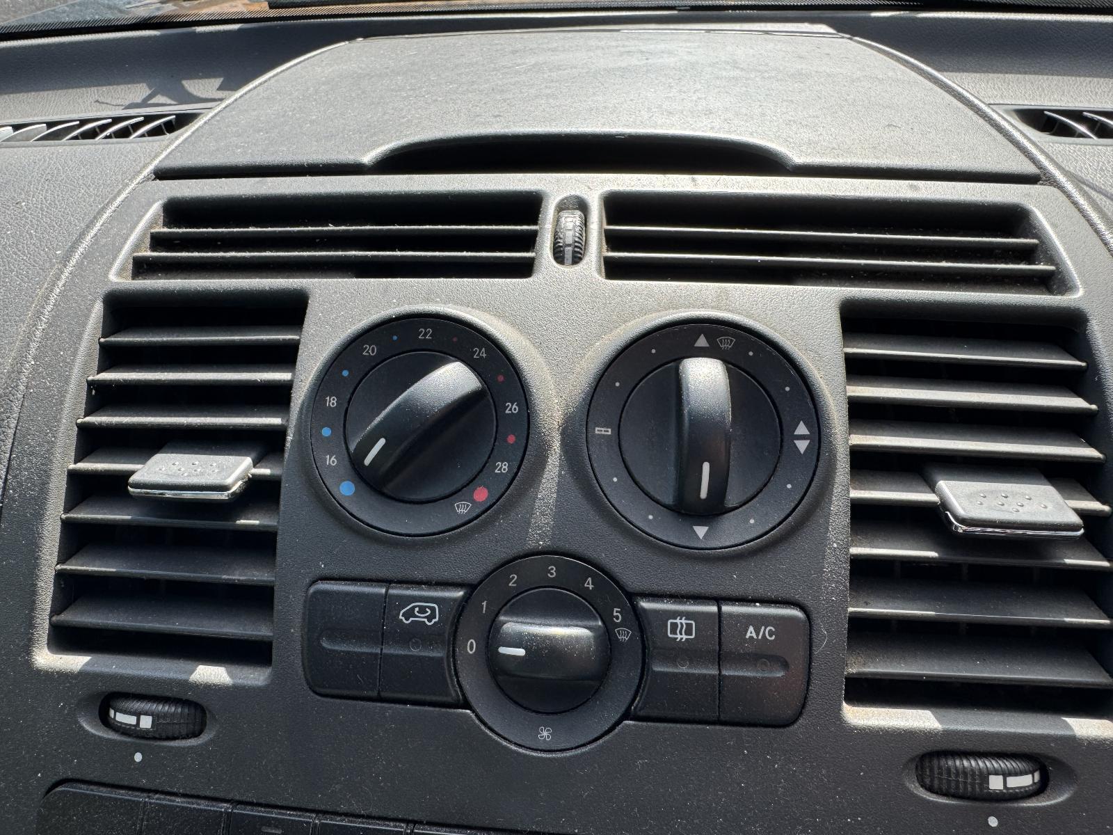 View Auto part Heater/Ac Controls MERCEDES VITO 2013