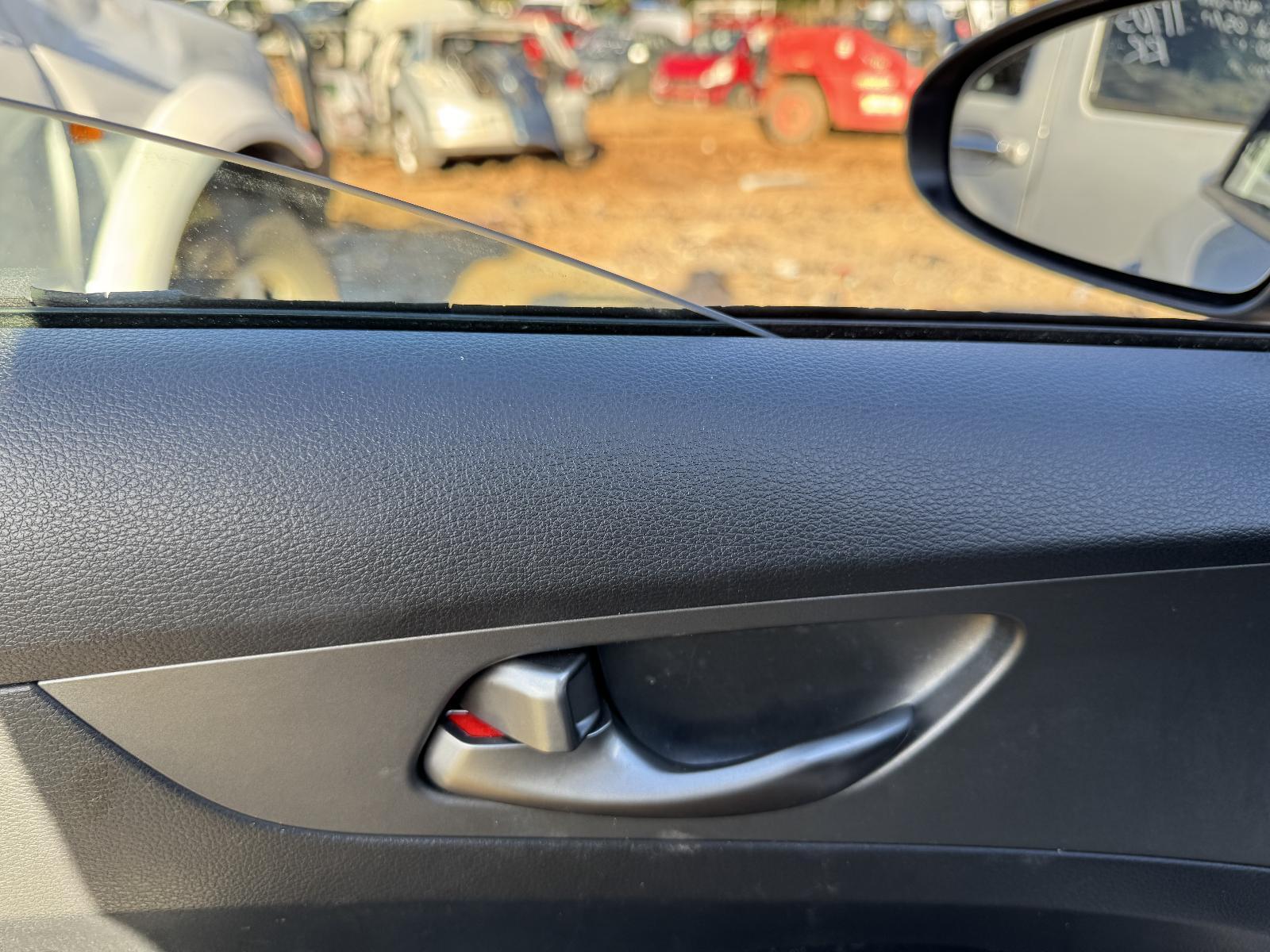 View Auto part Door Handle KIA CERATO 2020