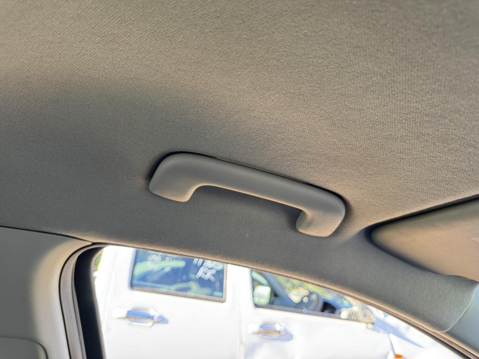 View Auto part Grab Handle KIA CERATO 2020