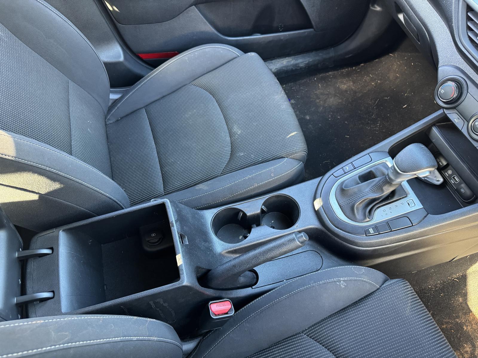 View Auto part Console KIA CERATO 2020