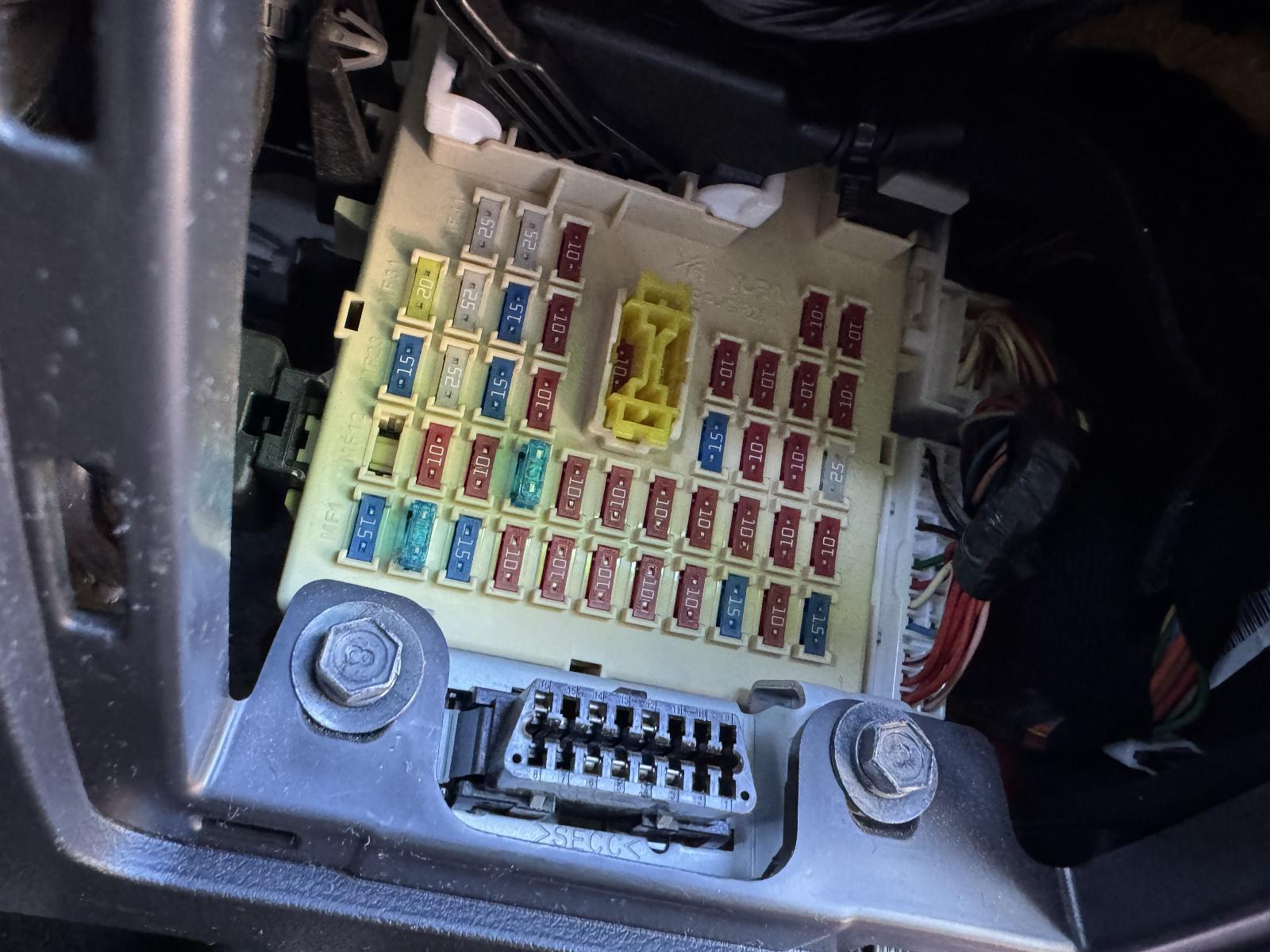 View Auto part Fuse Box HYUNDAI ACCENT 2017