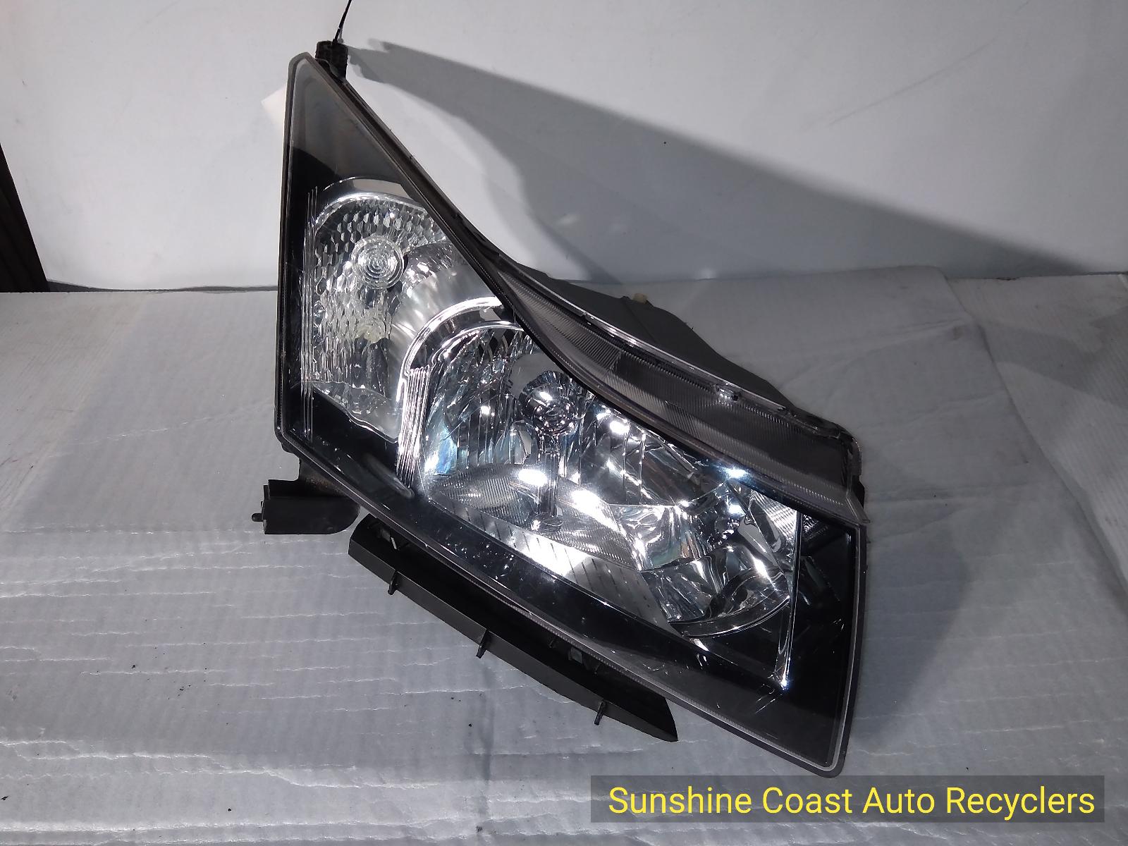 View Auto part Right Headlamp HOLDEN CRUZE 2010