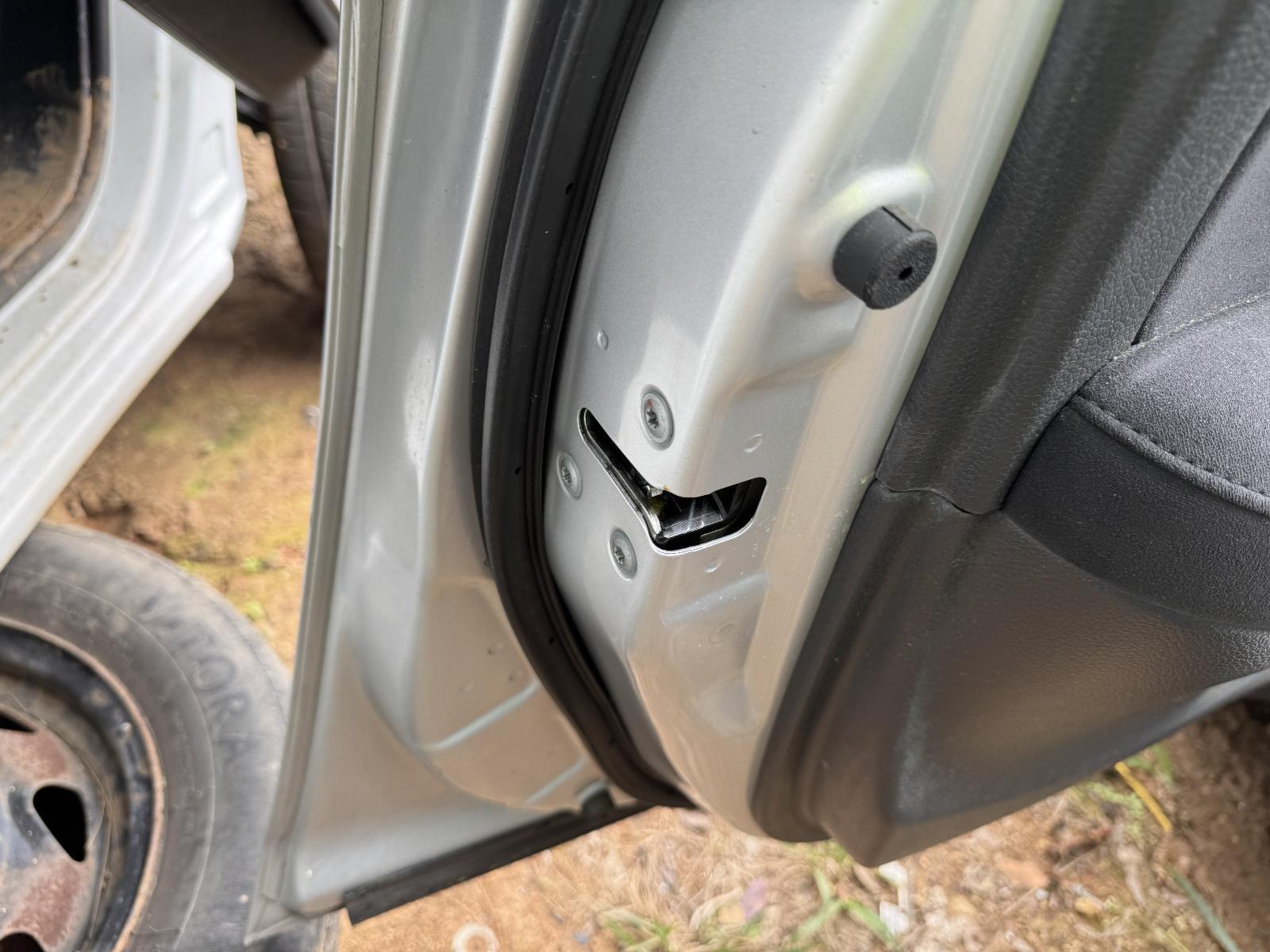 View Auto part Door/Boot/Gate Lock NISSAN PULSAR 2015