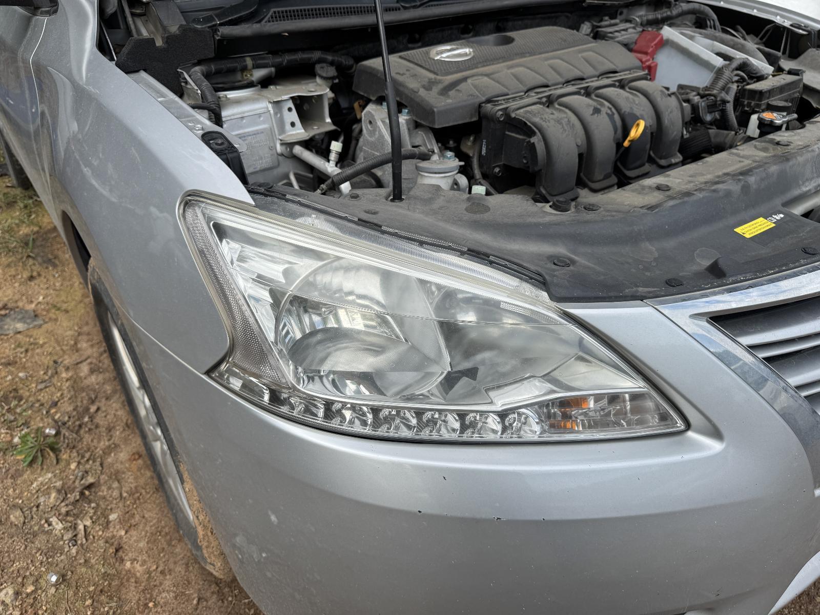 View Auto part Right Headlamp NISSAN PULSAR 2015