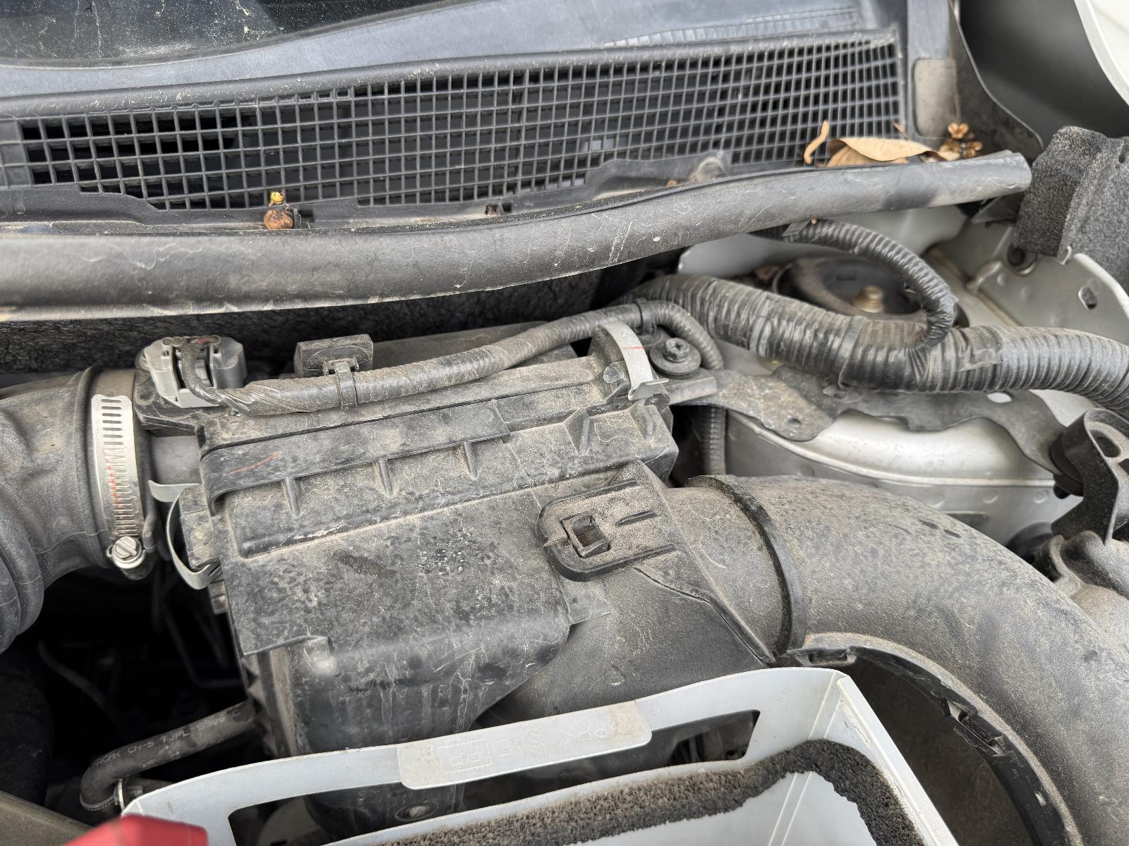 View Auto part Air Cleaner/Box NISSAN PULSAR 2015